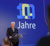Der Vorsitzende des PVS Verbandes, Dr. med. Christof Mittmann, hält die Festrede zum 100-jährigen Jubiläum des PVS Verbandes